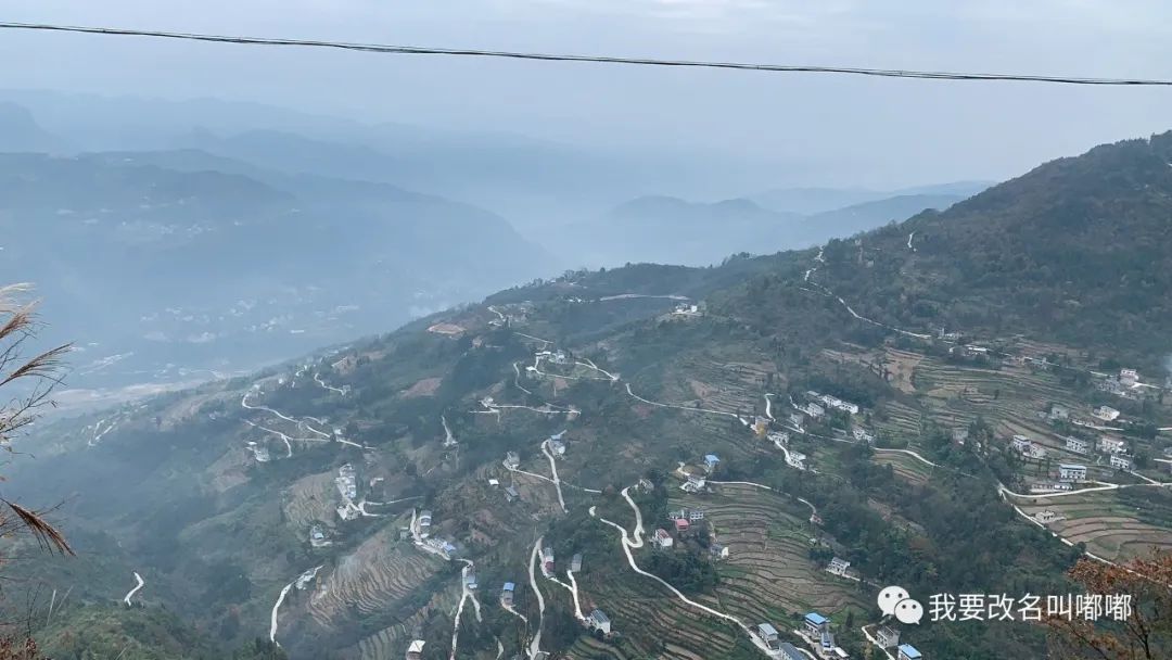 在家中拍那冒烟的地方